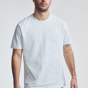 BASIC CREW NECK T-SHIRT IN ILLUSION BLUE